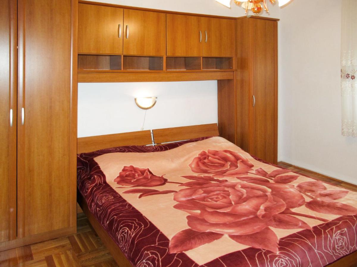 Apartment Vukelic-2 By Interhome Нови Винодолски Екстериор снимка